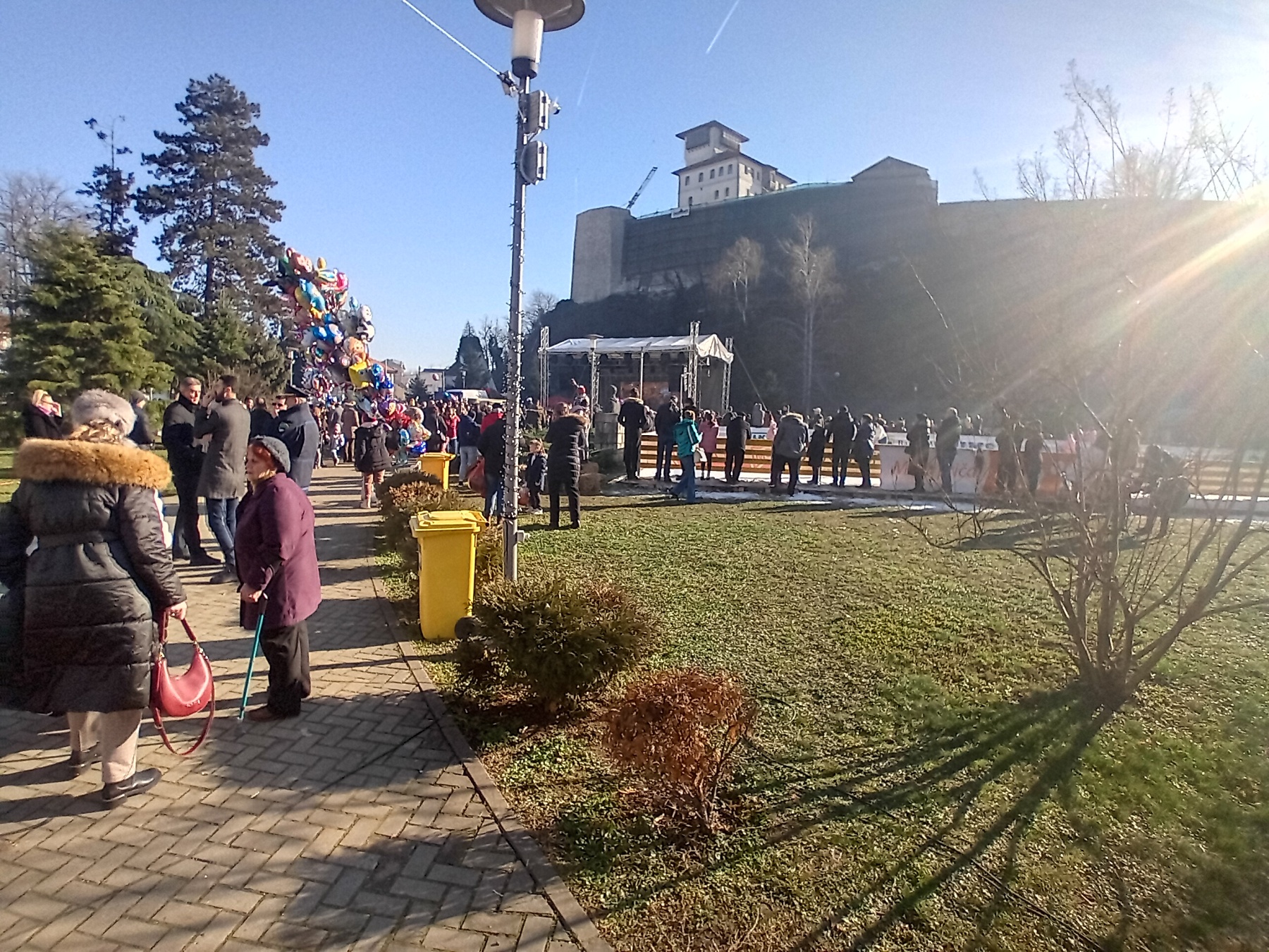 Novogodišnji paketići obradovali gradačačke mališane